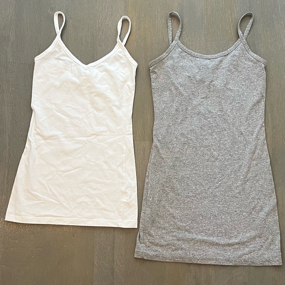 Buckle BKE Cami Tank Tops Small White and Medium Grey Tanks